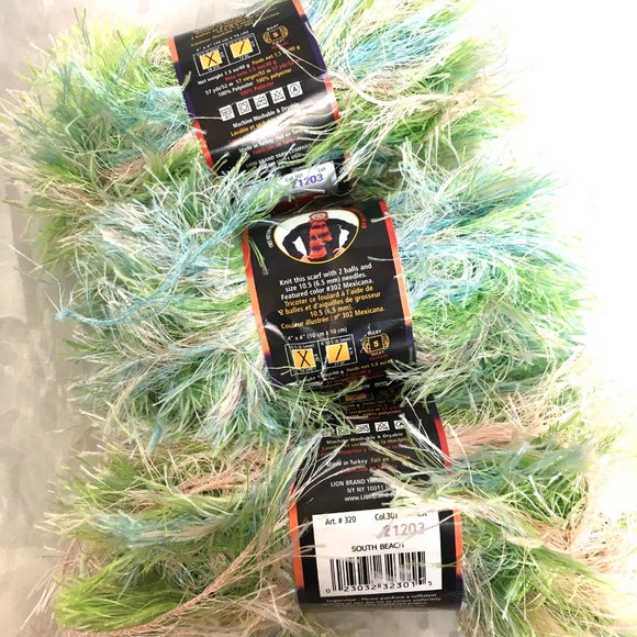 South Beach Eyelash Yarn Fun Fur Lion Brand Yarn Bundle of 3 - Picture 4 of 6